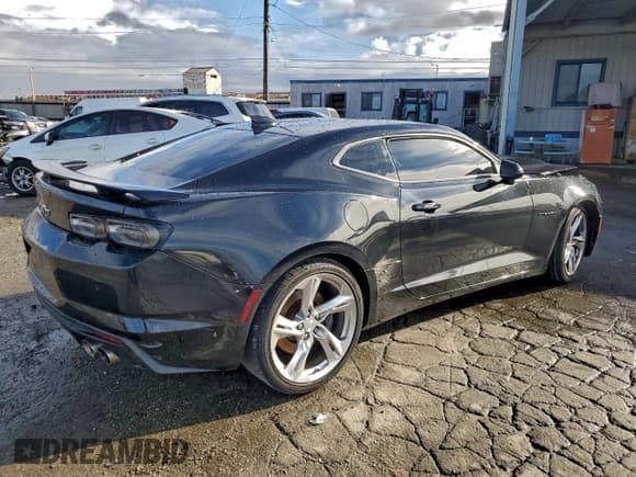 ✅ 2019 Chevrolet Camaro 2SS • VIN: 1G1FH1R7XK0159676 • Lot: 93547255. Listed on Copart with 57,299 mi. Free auction sales archive from the USA and detailed vehicle history report at DreamBid. Image 3.
