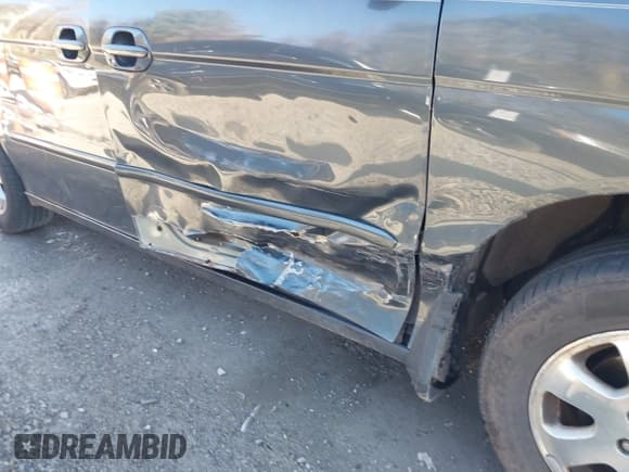 ✅ 2003 Honda Odyssey EX-L • VIN: 5FNRL18903B081594 • Lot: 43641667. Wystawiony na IAAI z przebiegiem 200 822 mil. Bezpłatny archiwum sprzedaży aukcyjnych z USA i szczegółowy raport historii pojazdu na DreamBid. Zdjęcie 6.