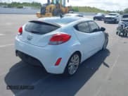 ✅ 2015 Hyundai Veloster • VIN: KMHTC6AD1FU237103 • Lot: 43422559. Wystawiony na IAAI z przebiegiem Nie podano. Bezpłatny archiwum sprzedaży aukcyjnych z USA i szczegółowy raport historii pojazdu na DreamBid. Zdjęcie 4.