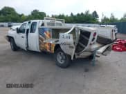 ✅ 2009 Chevrolet Silverado 2500HD • VIN: 1GBHC49KX9E123802 • Lot: 40613505. Wystawiony na IAAI z przebiegiem 159 401 mil. Bezpłatny archiwum sprzedaży aukcyjnych z USA i szczegółowy raport historii pojazdu na DreamBid. Zdjęcie 3.