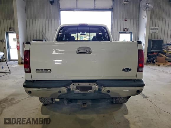 ✅ 2006 Ford F-350 XL • VIN: 1FTWW31PX6EB18400 • Лот: 91110075. Опубликован ранее на Copart с пробегом 162 410 миль. Бесплатный доступ к архиву аукционных продаж из США и подробный отчёт об истории автомобиля на DreamBid. Изображение 6.