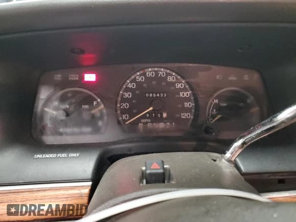 ✅ 1995 Ford Crown Victoria LX • VIN: 2FALP74W4SX111483 • Лот: 83250864. Опубликован ранее на Copart с пробегом 85 433 миль. Бесплатный доступ к архиву аукционных продаж из США и подробный отчёт об истории автомобиля на DreamBid. Изображение 9.