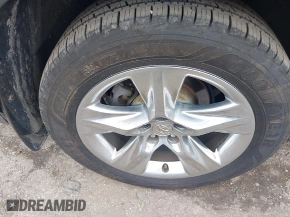 ✅ 2015 Toyota Highlander Limited • VIN: 5TDDKRFH3FS081529 • Lot: 42355446. Wystawiony na IAAI z przebiegiem 114 890 mil. Bezpłatny archiwum sprzedaży aukcyjnych z USA i szczegółowy raport historii pojazdu na DreamBid. Zdjęcie 11.