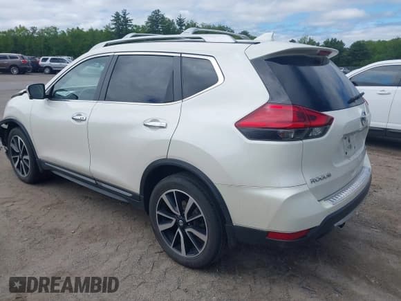 ✅ 2017 Nissan Rogue SL • VIN: JN8AT2MV2HW026450 • Lot: 42301312. Wystawiony na IAAI z przebiegiem 102 513 mil. Bezpłatny archiwum sprzedaży aukcyjnych z USA i szczegółowy raport historii pojazdu na DreamBid. Zdjęcie 3.