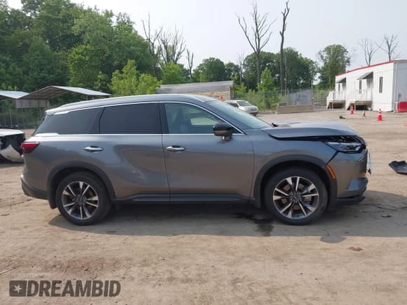 ✅ 2023 Infiniti QX60 Luxe • VIN: 5N1DL1FSXPC359769 • Lot: 42389617. Wystawiony na IAAI z przebiegiem 32 281 mil. Bezpłatny archiwum sprzedaży aukcyjnych z USA i szczegółowy raport historii pojazdu na DreamBid. Zdjęcie 12.