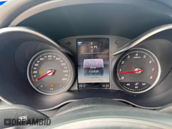 ✅ 2017 Mercedes-Benz C 300 • VIN: 55SWF4KB2HU203904 • Lot: 61595005. Wystawiony na Copart z przebiegiem 113 505 mil. Bezpłatny archiwum sprzedaży aukcyjnych z USA i szczegółowy raport historii pojazdu na DreamBid. Zdjęcie 8.