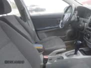 ✅ 2006 Kia Spectra EX • VIN: KNAFE121665235129 • Lot: 42764039. Wystawiony na IAAI z przebiegiem 206 711 mil. Bezpłatny archiwum sprzedaży aukcyjnych z USA i szczegółowy raport historii pojazdu na DreamBid. Zdjęcie 5.