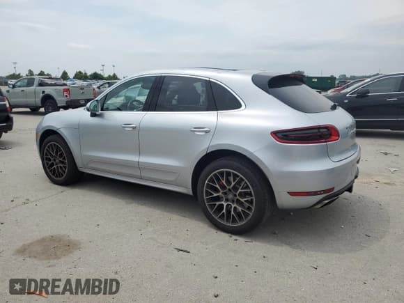 ✅ 2016 Porsche Macan Turbo • VIN: WP1AF2A53GLB90280 • Lot: 59612495. Wystawiony na Copart z przebiegiem 104 322 mil. Bezpłatny archiwum sprzedaży aukcyjnych z USA i szczegółowy raport historii pojazdu na DreamBid. Zdjęcie 2.