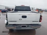 ✅ 2004 Chevrolet Silverado 1500 LS • VIN: 2GCEK13T341408143 • Lot: 43767693. Wystawiony na IAAI z przebiegiem Nie podano. Bezpłatny archiwum sprzedaży aukcyjnych z USA i szczegółowy raport historii pojazdu na DreamBid. Zdjęcie 17.