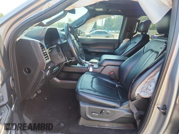 ✅ 2020 Ford Expedition Max Limited • VIN: 1FMJK1KT6LEA11552 • Lot: 64493655. Wystawiony na Copart z przebiegiem 136 531 mil. Bezpłatny archiwum sprzedaży aukcyjnych z USA i szczegółowy raport historii pojazdu na DreamBid. Zdjęcie 7.