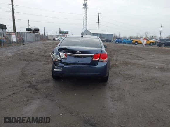 ✅ 2013 Chevrolet Cruze LS • VIN: 1G1PA5SG2D7136543 • Лот: 43757431. Опубликован ранее на IAAI с пробегом 85 735 миль. Бесплатный доступ к архиву аукционных продаж из США и подробный отчёт об истории автомобиля на DreamBid. Изображение 16.