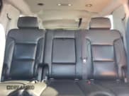 ✅ 2017 Chevrolet Suburban LT • VIN: 1GNSCHKC7HR220238 • Lot: 82835514. Wystawiony na Copart z przebiegiem 144 297 mil. Bezpłatny archiwum sprzedaży aukcyjnych z USA i szczegółowy raport historii pojazdu na DreamBid. Zdjęcie 10.