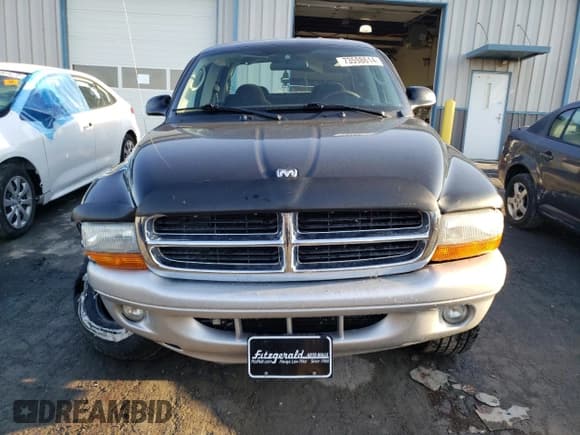 ✅ 2004 Dodge Dakota SLT • VIN: 1D7HG48N84S667470 • Lot: 73598614. Listed on Copart with 141,031 mi. Free auction sales archive from the USA and detailed vehicle history report at DreamBid. Image 5.