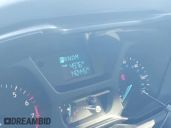 ✅ 2015 Ford Transit Cargo • VIN: 1FTNE1YG6FKA31961 • Lot: 43626171. Wystawiony na IAAI z przebiegiem 140 445 mil. Bezpłatny archiwum sprzedaży aukcyjnych z USA i szczegółowy raport historii pojazdu na DreamBid. Zdjęcie 15.