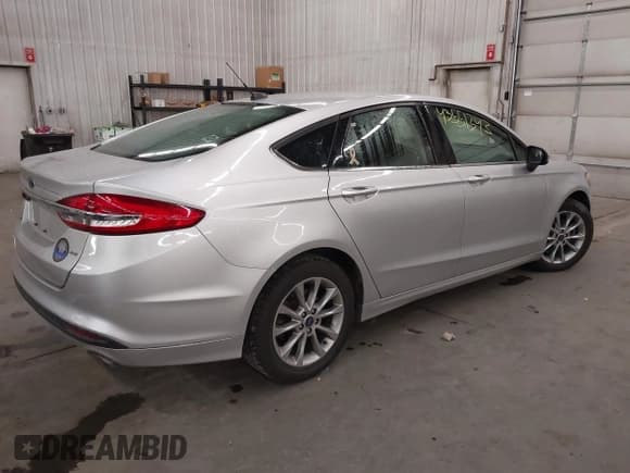 ✅ 2017 Ford Fusion SE • VIN: 3FA6P0H72HR340484 • Lot: 43551343. Listed on IAAI with 149,640 mi. Free auction sales archive from the USA and detailed vehicle history report at DreamBid. Image 4.