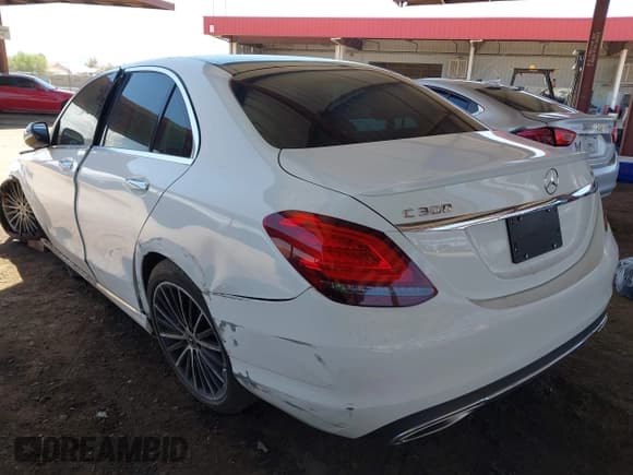 ✅ 2020 Mercedes-Benz C 300 • VIN: W1KWF8EB6LR594861 • Lot: 42874447. Wystawiony na IAAI z przebiegiem 54 402 mil. Bezpłatny archiwum sprzedaży aukcyjnych z USA i szczegółowy raport historii pojazdu na DreamBid. Zdjęcie 3.