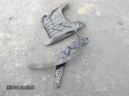 ✅ 2024 Toyota Highlander Hybrid XLE • VIN: 5TDKBRCH6RS640653 • Lot: 43645018. Wystawiony na IAAI z przebiegiem 17 170 mil. Bezpłatny archiwum sprzedaży aukcyjnych z USA i szczegółowy raport historii pojazdu na DreamBid. Zdjęcie 12.