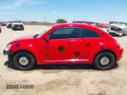 ✅ 2014 Volkswagen Beetle 2.5L • VIN: 3VWHX7AT8EM607412 • Lot: 42498009. Wystawiony na IAAI z przebiegiem 151 020 mil. Bezpłatny archiwum sprzedaży aukcyjnych z USA i szczegółowy raport historii pojazdu na DreamBid. Zdjęcie 15.