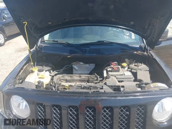 ✅ 2016 Jeep Patriot Sport • VIN: 1C4NJPBA5GD765208 • Lot: 43360145. Wystawiony na IAAI z przebiegiem 191 085 mil. Bezpłatny archiwum sprzedaży aukcyjnych z USA i szczegółowy raport historii pojazdu na DreamBid. Zdjęcie 10.