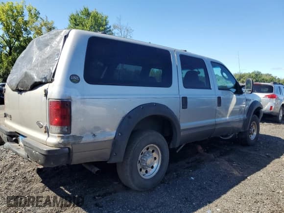 ✅ 2003 Ford Excursion XLT • VIN: 1FMNU41S13EA24506 • Лот: 66883234. Опубликован ранее на Copart с пробегом 179 263 миль. Бесплатный доступ к архиву аукционных продаж из США и подробный отчёт об истории автомобиля на DreamBid. Изображение 3.