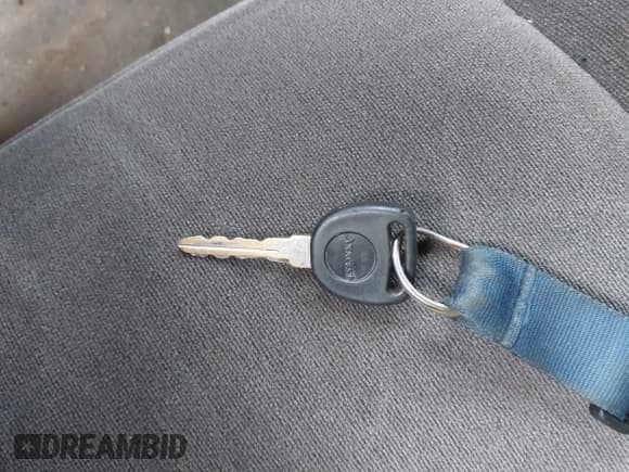 ✅ 2004 Chevrolet Silverado 2500HD LT • VIN: 1GCHK29164E130488 • Лот: 42934215. Опубликован ранее на IAAI с пробегом 380 858 миль. Бесплатный доступ к архиву аукционных продаж из США и подробный отчёт об истории автомобиля на DreamBid. Изображение 11.