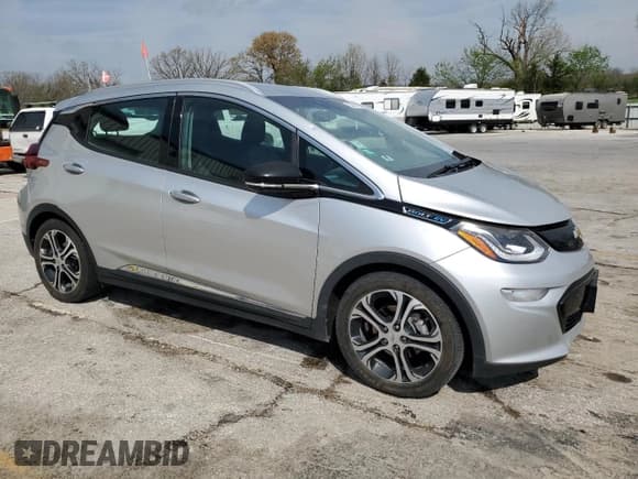 ✅ 2017 Chevrolet Bolt EV Premier • VIN: 1G1FX6S07H4181794 • Lot: 53393755. Wystawiony na Copart z przebiegiem 69 955 mil. Bezpłatny archiwum sprzedaży aukcyjnych z USA i szczegółowy raport historii pojazdu na DreamBid. Zdjęcie 4.