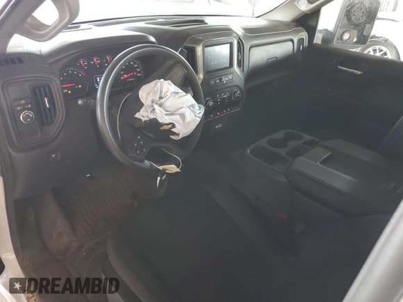 ✅ 2024 Chevrolet Silverado 2500HD Work Truck • VIN: 1GC0WLE76RF366335 • Лот: 92119615. Опубликован ранее на Copart с пробегом 9 370 миль. Бесплатный доступ к архиву аукционных продаж из США и подробный отчёт об истории автомобиля на DreamBid. Изображение 8.