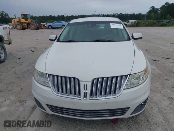 ✅ 2010 Lincoln MKS • VIN: 1LNHL9DR2AG609912 • Лот: 42946192. Опубликован ранее на IAAI с пробегом 196 901 миль. Бесплатный доступ к архиву аукционных продаж из США и подробный отчёт об истории автомобиля на DreamBid. Изображение 12.