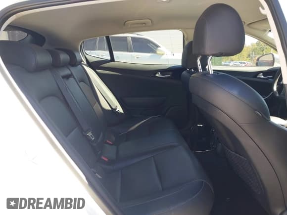 ✅ 2019 Kia Stinger • VIN: KNAE15LA4K6067735 • Лот: 43464465. Опубликован ранее на IAAI с пробегом 97 392 миль. Бесплатный доступ к архиву аукционных продаж из США и подробный отчёт об истории автомобиля на DreamBid. Изображение 8.