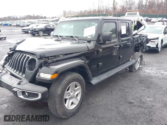 ✅ 2022 Jeep Gladiator Texas Trail • VIN: 1C6HJTAG1NL102451 • Лот: 40969999. Опубликован ранее на IAAI с пробегом 69 797 миль. Бесплатный доступ к архиву аукционных продаж из США и подробный отчёт об истории автомобиля на DreamBid. Изображение 17.