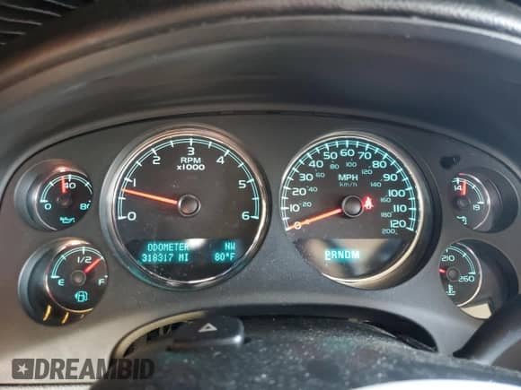 2010 Chevrolet Suburban LT z VIN 1GNUKJE36AR231624, wystawiony jako Copart lot #84595965 z przebiegiem 318 317 mil mil oraz Szkoda całkowita • Salvage title. Historia ofert i sprzedaży dostępna na DreamBid. Obrazek 9.