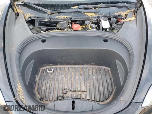 ✅ 2022 Tesla Model 3 Performance • VIN: 5YJ3E1EC9NF103563 • Лот: 86728145. Опубликован ранее на Copart с пробегом Не указан. Бесплатный доступ к архиву аукционных продаж из США и подробный отчёт об истории автомобиля на DreamBid. Изображение 11.