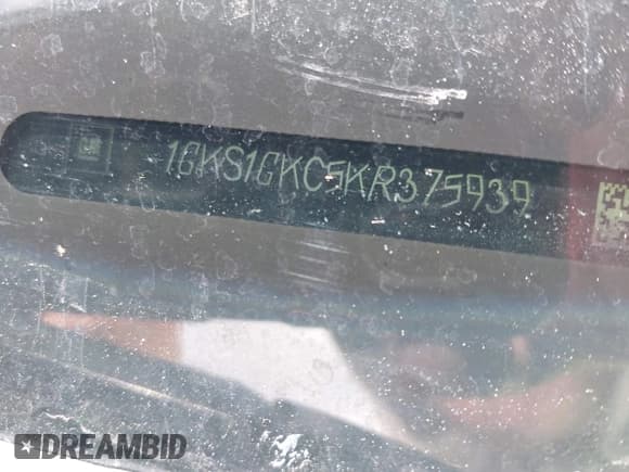 ✅ 2019 GMC Yukon XL SLT • VIN: 1GKS1GKC5KR375939 • Lot: 42179865. Wystawiony na IAAI z przebiegiem 121 638 mil. Bezpłatny archiwum sprzedaży aukcyjnych z USA i szczegółowy raport historii pojazdu na DreamBid. Zdjęcie 9.