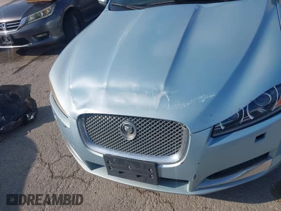 ✅ 2013 Jaguar XF RWD • VIN: SAJWA0ES8DPS99771 • Lot: 43744791. Wystawiony na IAAI z przebiegiem 172 530 mil. Bezpłatny archiwum sprzedaży aukcyjnych z USA i szczegółowy raport historii pojazdu na DreamBid. Zdjęcie 6.
