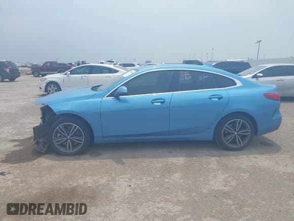 ✅ 2021 BMW 2 Series 228i • VIN: WBA53AK08M7H81105 • Lot: 42275060. Wystawiony na IAAI z przebiegiem 45 285 mil. Bezpłatny archiwum sprzedaży aukcyjnych z USA i szczegółowy raport historii pojazdu na DreamBid. Zdjęcie 15.