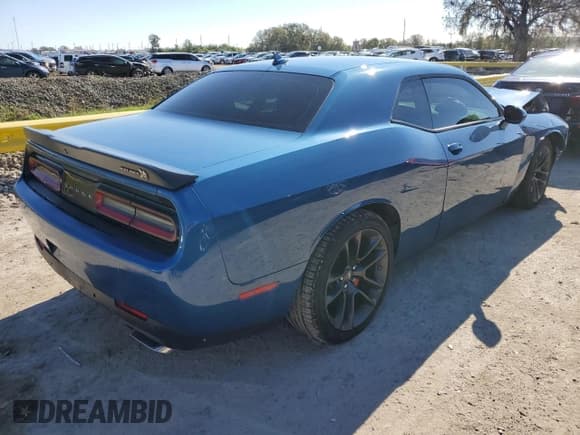 ✅ 2021 Dodge Challenger R/T Scat Pack • VIN: 2C3CDZFJ0MH673785 • Lot: 39133573. Listed on Copart with 7,678 mi. Free auction sales archive from the USA and detailed vehicle history report at DreamBid. Image 3.