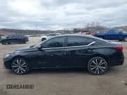 ✅ 2019 Nissan Altima SR • VIN: 1N4BL4CW1KC208063 • Лот: 41959148. Опубликован ранее на IAAI с пробегом 69 778 миль. Бесплатный доступ к архиву аукционных продаж из США и подробный отчёт об истории автомобиля на DreamBid. Изображение 14.