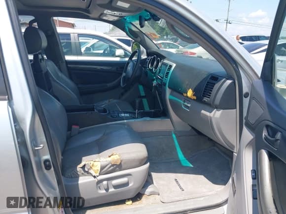 ✅ 2004 Toyota 4Runner Limited • VIN: JTEBT17R740033038 • Лот: 42832350. Опубликован ранее на IAAI с пробегом 247 454 миль. Бесплатный доступ к архиву аукционных продаж из США и подробный отчёт об истории автомобиля на DreamBid. Изображение 5.