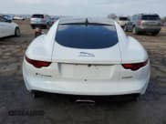 ✅ 2020 Jaguar F-Type P300 • VIN: SAJDD1GX5LCK67704 • Lot: 43954084. Wystawiony na Copart z przebiegiem Nie podano. Bezpłatny archiwum sprzedaży aukcyjnych z USA i szczegółowy raport historii pojazdu na DreamBid. Zdjęcie 6.