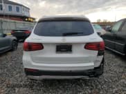✅ 2022 Mercedes-Benz GLC 300 • VIN: W1N0G8EB3NV380247 • Lot: 90608625. Wystawiony na Copart z przebiegiem 19 220 mil. Bezpłatny archiwum sprzedaży aukcyjnych z USA i szczegółowy raport historii pojazdu na DreamBid. Zdjęcie 6.