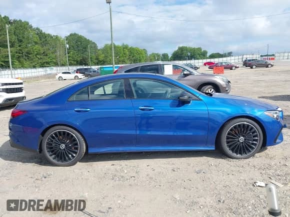 2025 Mercedes-Benz CLA 250 с VIN W1K5J4GB2SN517412, выставлен на аукционе IAAI как лот 42625690 с пробегом 1 047 миль миль и . История ставок и продаж доступна на DreamBid. Изображение 14.