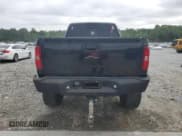 ✅ 2007 Chevrolet Silverado 2500HD LTZ • VIN: 1GCHK23627F532334 • Лот: 57110165. Опубликован ранее на Copart с пробегом 188 392 миль. Бесплатный доступ к архиву аукционных продаж из США и подробный отчёт об истории автомобиля на DreamBid. Изображение 6.