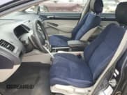 ✅ 2008 Honda Civic • VIN: JHMFA362X8S015928 • Lot: 81120395. Wystawiony na Copart z przebiegiem 209 266 mil. Bezpłatny archiwum sprzedaży aukcyjnych z USA i szczegółowy raport historii pojazdu na DreamBid. Zdjęcie 7.