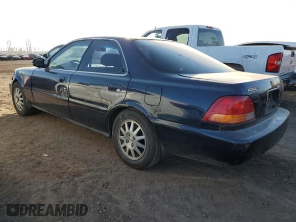 ✅ 1997 Acura TL • VIN: JH4UA2646VC800083 • Лот: 83212444. Опубликован ранее на Copart с пробегом 306 700 миль. Бесплатный доступ к архиву аукционных продаж из США и подробный отчёт об истории автомобиля на DreamBid. Изображение 2.