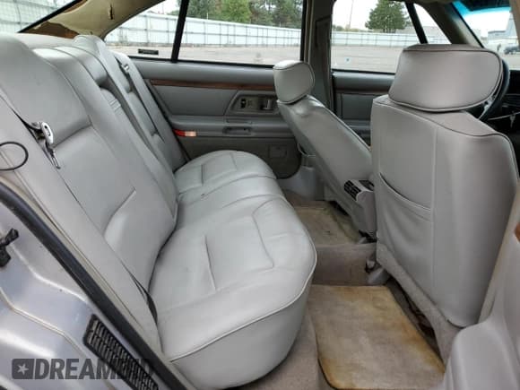 ✅ 1997 Oldsmobile 88 LS • VIN: 1G3HN52K3V4836241 • Лот: 76206284. Опубликован ранее на Copart с пробегом 75 019 миль. Бесплатный доступ к архиву аукционных продаж из США и подробный отчёт об истории автомобиля на DreamBid. Изображение 10.