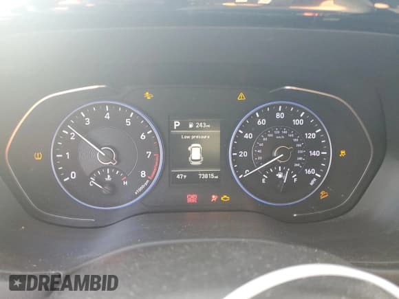 ✅ 2020 Hyundai Palisade SE • VIN: KM8R1DHE8LU043912 • Lot: 76340844. Wystawiony na Copart z przebiegiem 73 815 mil. Bezpłatny archiwum sprzedaży aukcyjnych z USA i szczegółowy raport historii pojazdu na DreamBid. Zdjęcie 9.