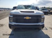 ✅ 2024 Chevrolet Silverado 2500HD Work Truck • VIN: 1GC0WLE72RF386145 • Лот: 63034505. Опубликован ранее на Copart с пробегом 15 090 миль. Бесплатный доступ к архиву аукционных продаж из США и подробный отчёт об истории автомобиля на DreamBid. Изображение 5.