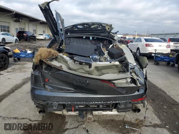 ✅ 2021 Audi RS Q8 • VIN: WU1ARBF13MD014823 • Лот: 85311134. Опубликован ранее на Copart с пробегом 46 627 миль. Бесплатный доступ к архиву аукционных продаж из США и подробный отчёт об истории автомобиля на DreamBid. Изображение 6.