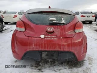 ✅ 2013 Hyundai Veloster w/Gray Int • VIN: KMHTC6AD5DU138393 • Lot: 85813394. Wystawiony na Copart z przebiegiem Nie podano. Bezpłatny archiwum sprzedaży aukcyjnych z USA i szczegółowy raport historii pojazdu na DreamBid. Zdjęcie 6.