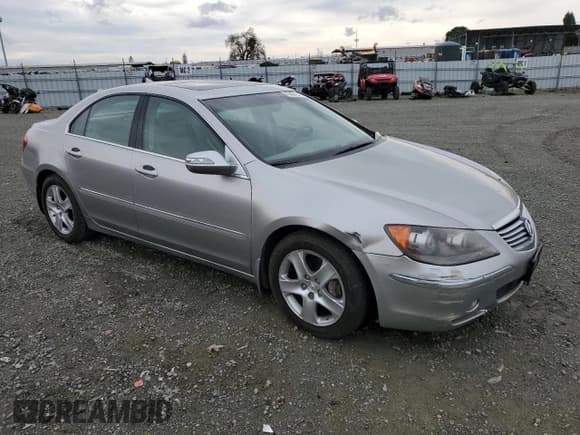 ✅ 2007 Acura RL • VIN: JH4KB16537C000674 • Лот: 43484945. Опубликован ранее на Copart с пробегом 136 500 миль. Бесплатный доступ к архиву аукционных продаж из США и подробный отчёт об истории автомобиля на DreamBid. Изображение 4.